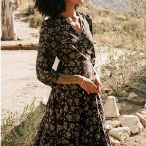 Christy Dawn Noah Dress (S) Noir Daisy Vine (Block Printed)